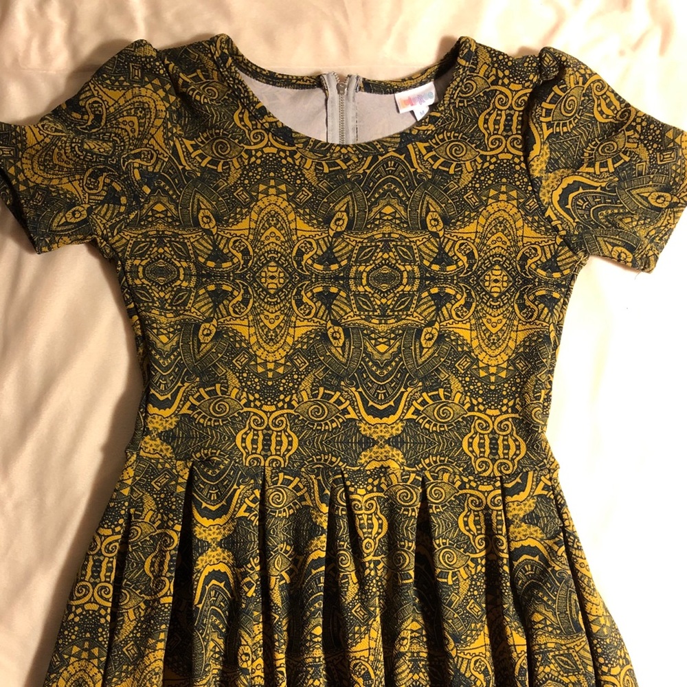 LuLaRoe Amelia